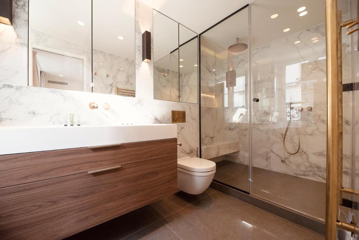 Appartement De Luxe D'une A Proximite Du Louvre Iii